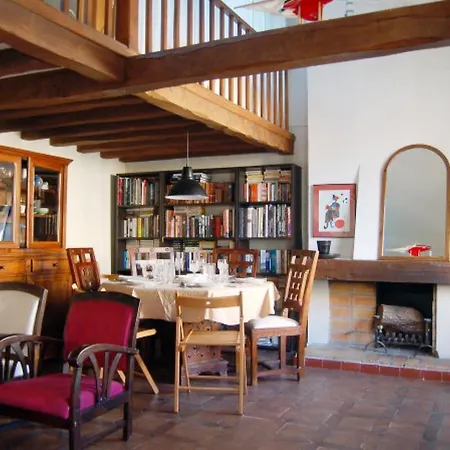 Du Fer A Moulin - 5 Adults Apartment Paris